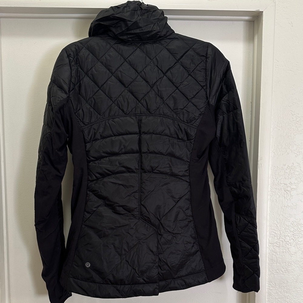 Lululemon down for a run pull over - black - Picture 7 of 7